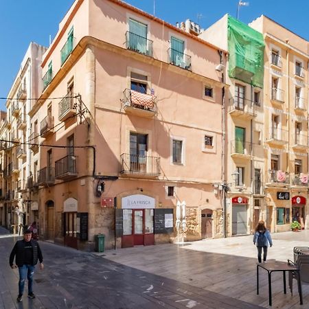 Apartamento En El Corazon De Tarragona. Planta Baja Con Patio. 外观 照片